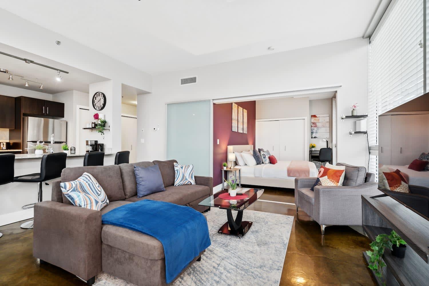 Upscale 2Br Condo - King Bed - Stunning Views YYC Kültér fotó